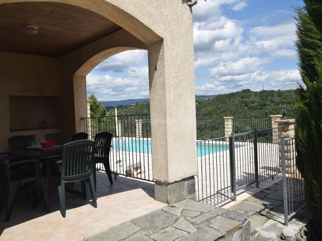 Photo de Peaceful Holiday Home in Les Vans, Ardeche with Pool